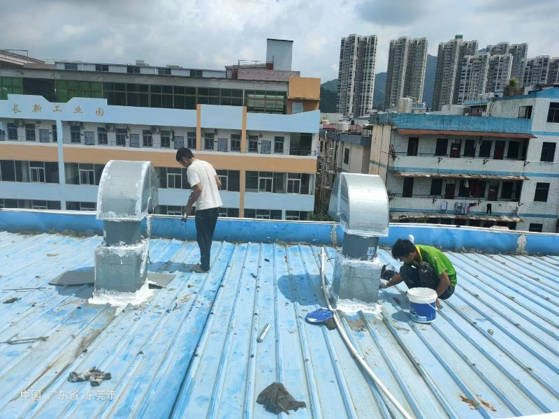 济阳钢结构屋面涂料维修方法